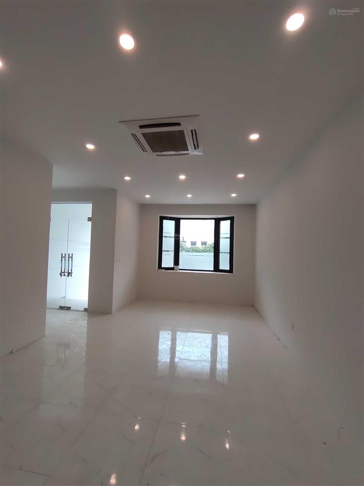 Chính chủ cho thuê nhà phố nguyễn chánh  80m² x 4 tầng, phía trước vườn hoa, giá 42tr