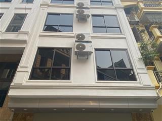 Chính chủ cho thuê nhà đường láng dt 60m2*7 tầng, mt 5m, thang máy, đồ cơ bản, giá 26tr/tháng
