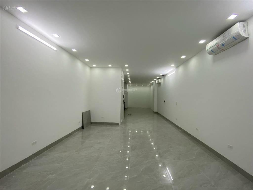 Cho thuê nhà phố trần kim xuyến  trung kính  cầu giấy, 80m2, 6 tầng, mt 6m, thang máy giá 55tr/th