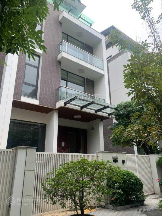 Cho thuê nhà nguyễn tuân  nguyễn huy tưởng dt 200m2x4 tầng + hầm, mặt tiền 10m,thông sàn, giá 60tr