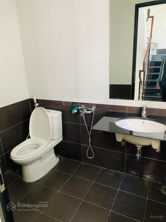 Cho thuê biệt thự phố nguyễn thị định, quận cầu giấy. dt 120m2 4 tầng mt 12m giá 45tr/tháng