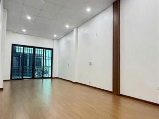 Bùi Huy Bích 36m² 2 Tầng - Nhà Mới Xây - Ô Tô Vào Đường Rộng