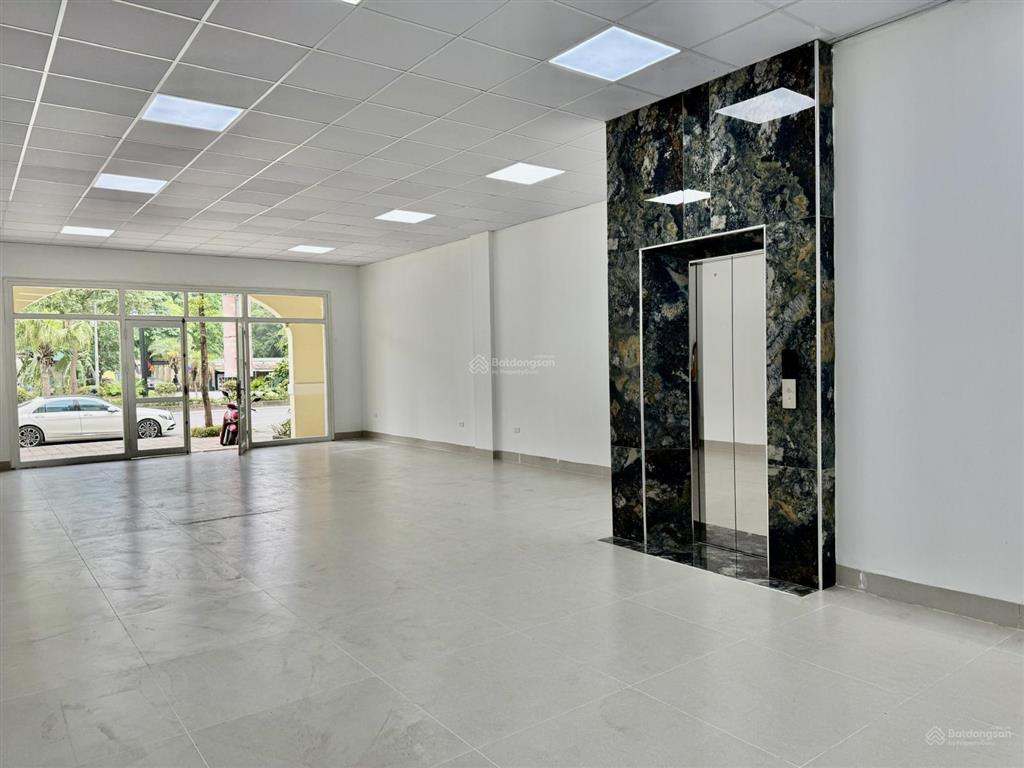 Duy nhất shophouse mặt đường đôi 39m nam an khánh 188m  giá chỉ 4x tỷ