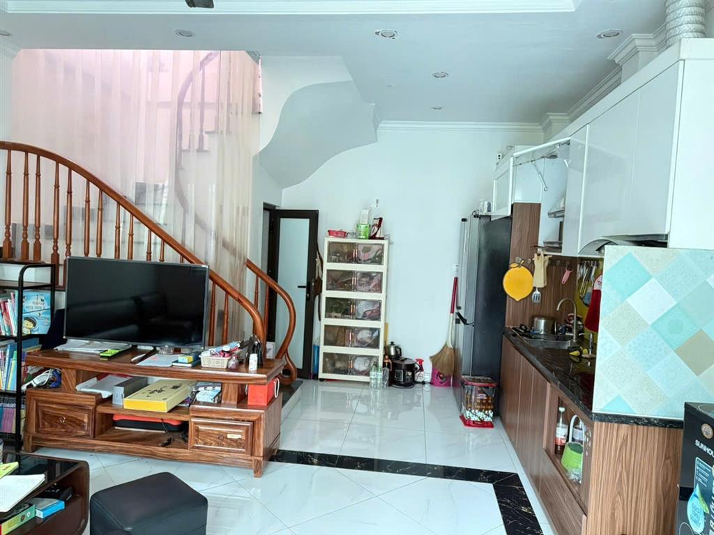 SIÊU PHẨM CHÍNH CHỦ CẦN BÁN NHÀ PHỐ MỄ TRÌ HẠ QUẬN NAM TỪ LIÊM 30m2 x5 TẦNG NHỈNH 8 TỶ