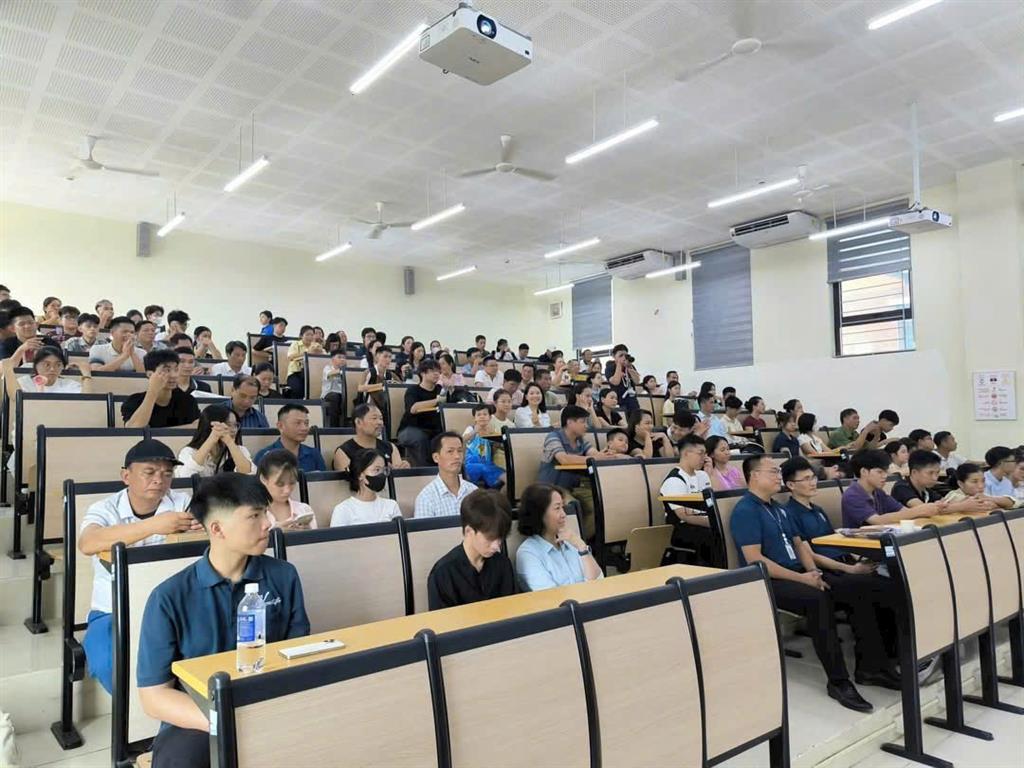 Lý do khách hàng nên chọn Bất động sản Hòa Lạc?
1. Giá rẻ, còn hấp dẫn.
2. Dòng tiền sinh
