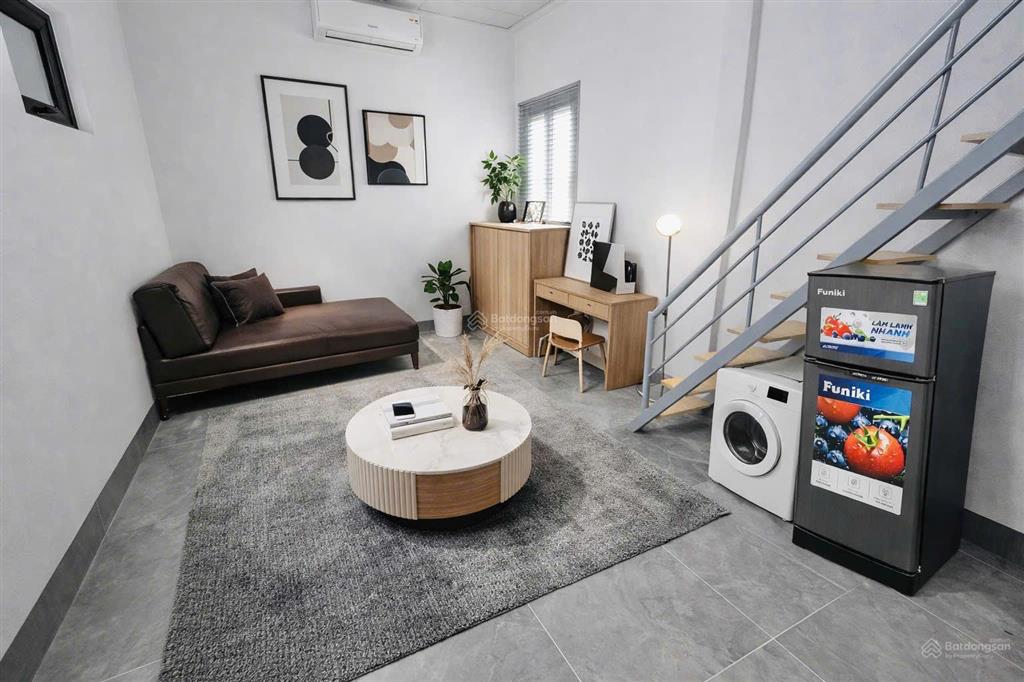 Căn hộ studio  cầu giấy / full đồ / riêng biệt