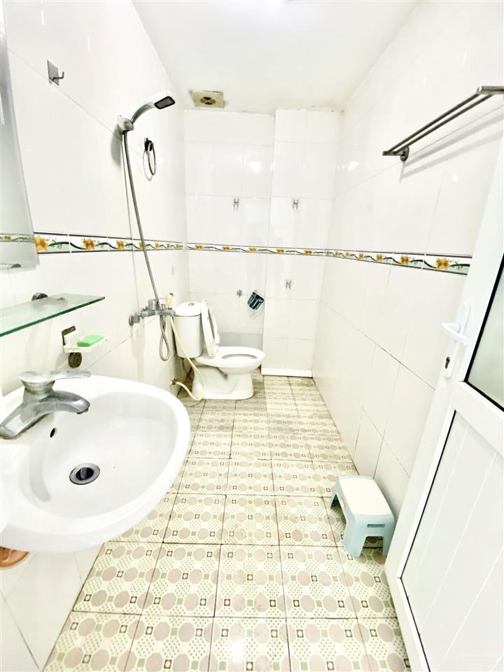 Cho thuê căn studio  chính chủ ô tô đỗ cửa
