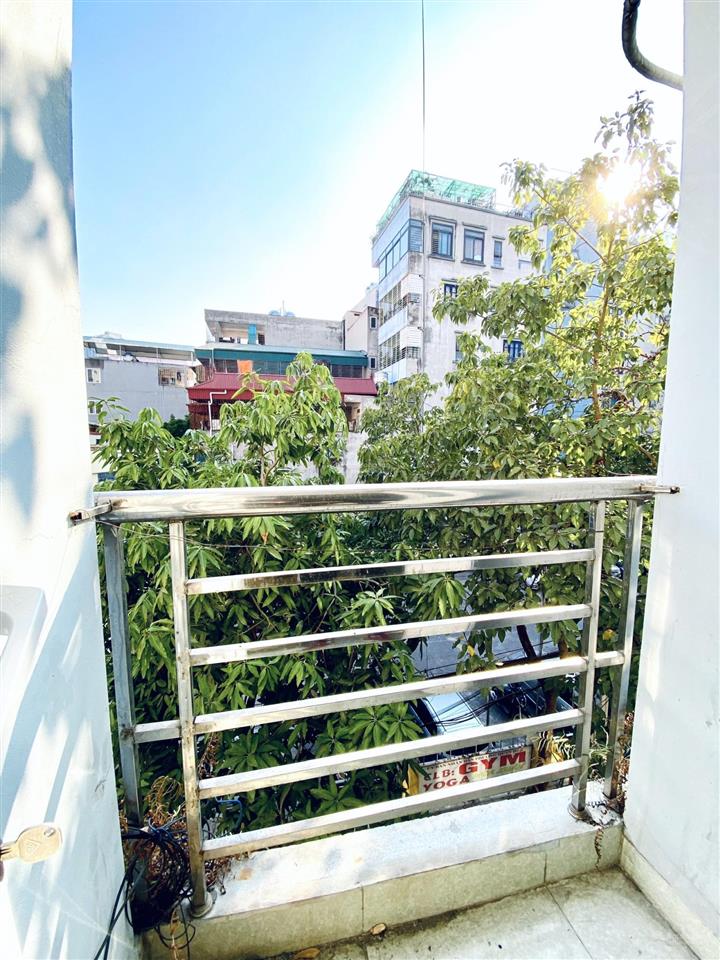 Cho thuê căn studio  chính chủ ô tô đỗ cửa
