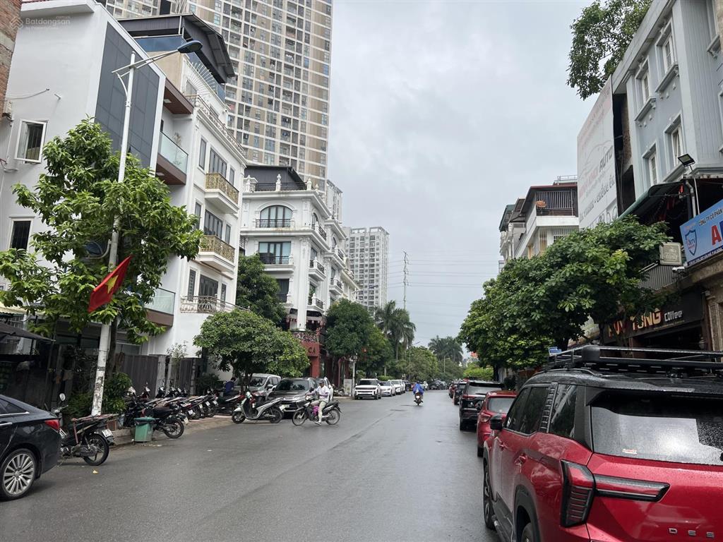 Bán nhà liền kề hàng hiếm tại khu đô thị văn khê, 30 tỷ, 130m2
