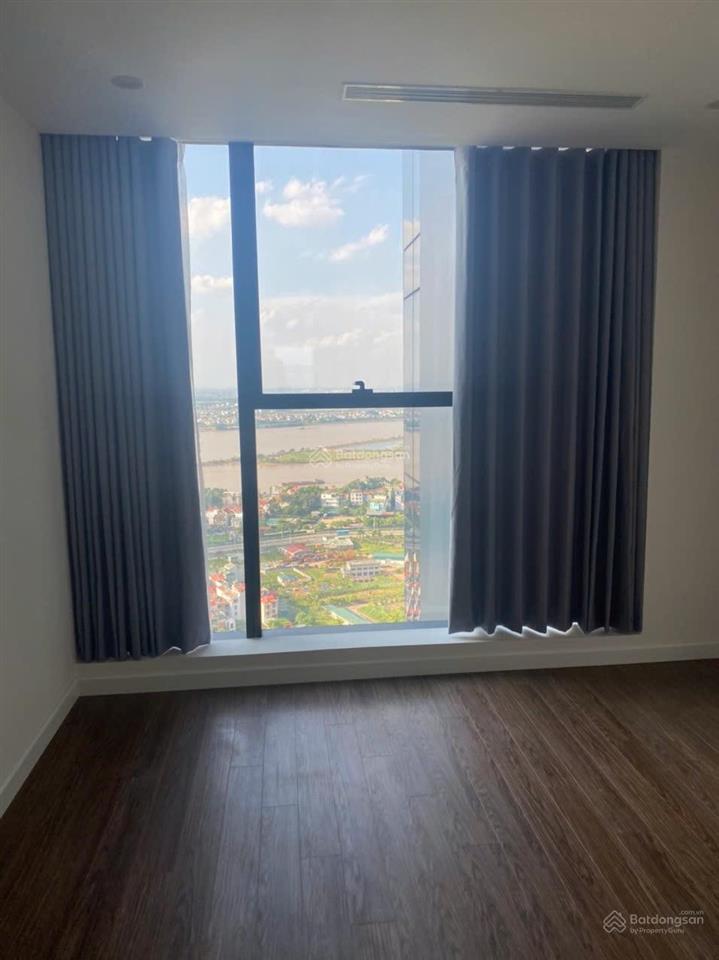 Chủ hàn quốc gửi bán căn 3pn sunshine city  đã có sổ, view sông. giá 12,4 tỷ