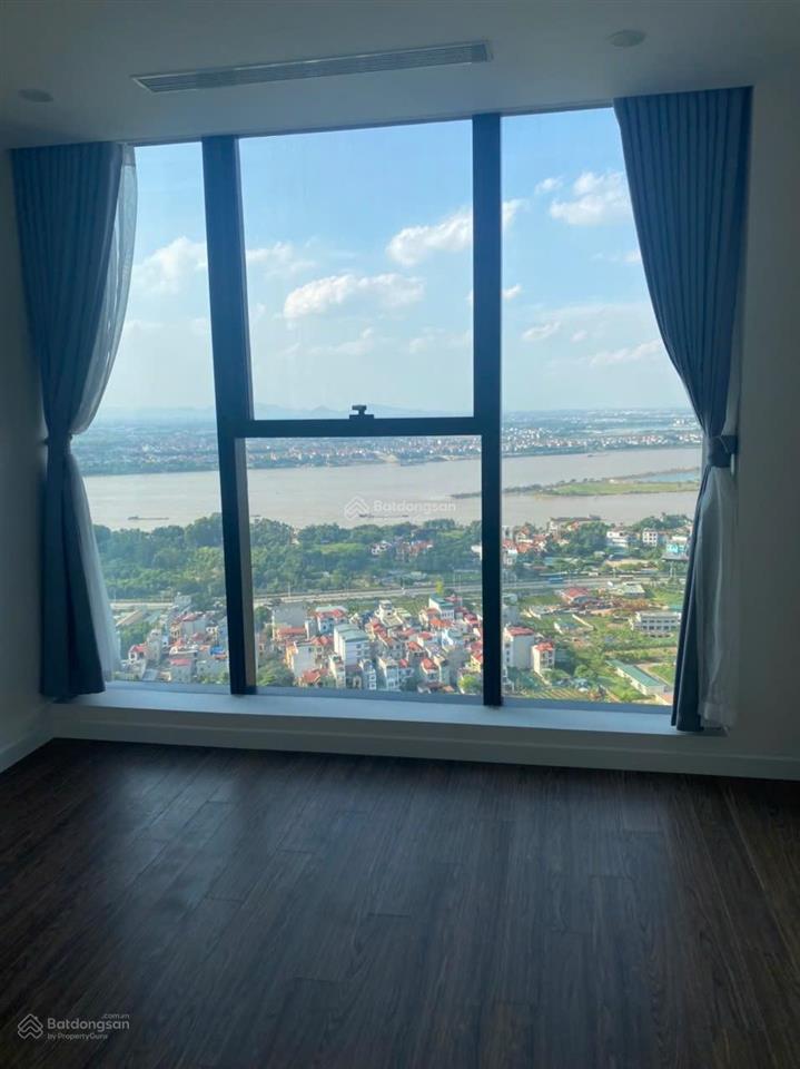 Chủ hàn quốc gửi bán căn 3pn sunshine city  đã có sổ, view sông. giá 12,4 tỷ