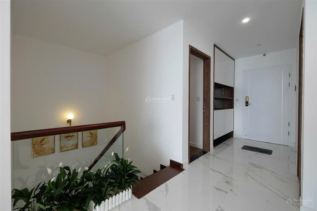 Cho thuê căn duplex sunshine city view thành phố. full đồ, giá 66 triệu/th