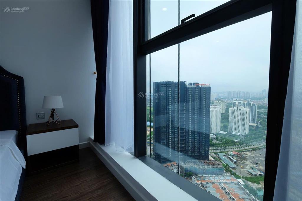 Cho thuê căn duplex sunshine city view thành phố. full đồ, giá 66 triệu/th