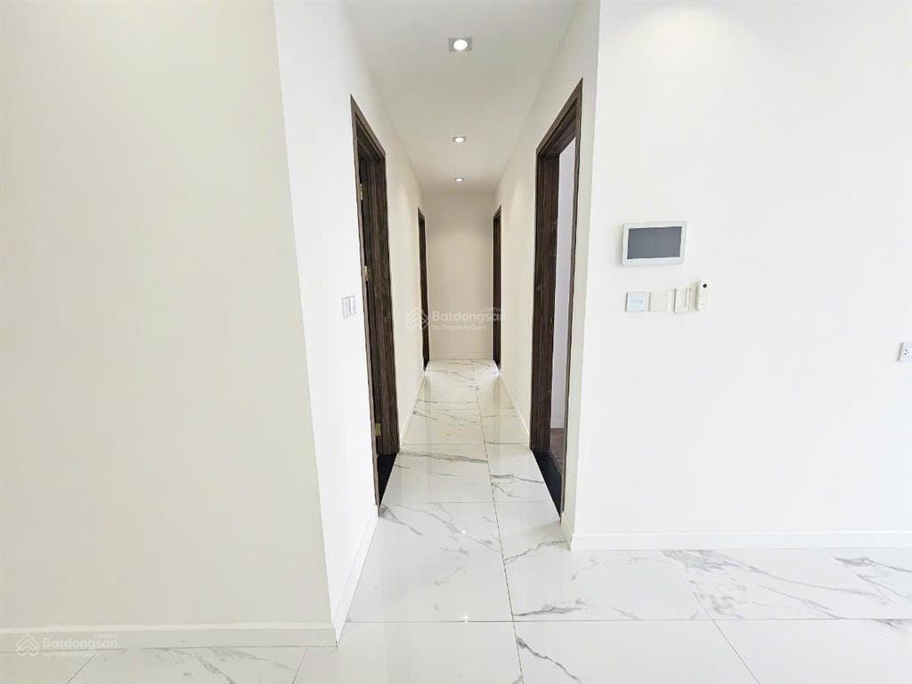 Sunshine city  chủ hàn bán căn 3pn 98m2 view thành phố. sẵn sổ