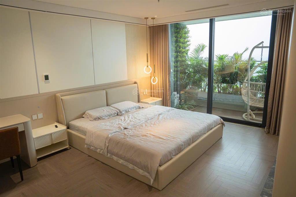 Sunshine golden river  chính chủ gửi bán căn hộ 3pn full nội thất, nhà mới làm chưa ở ngày nào