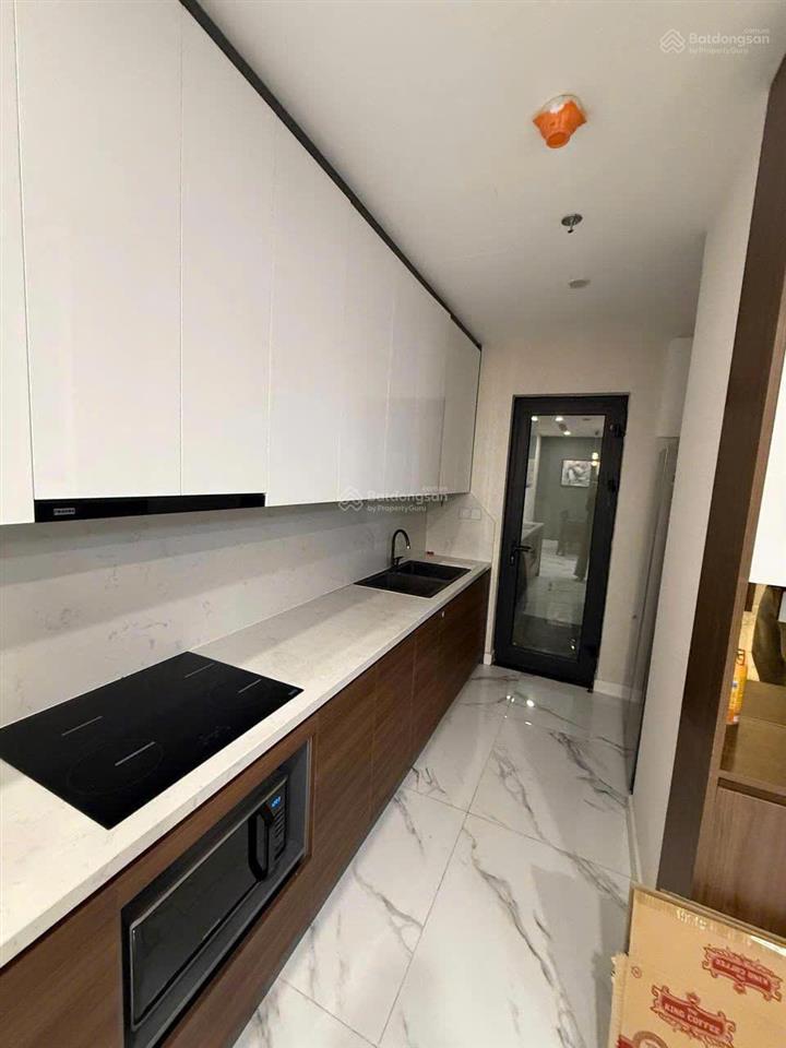 Cho thuê căn 3pn sunshine city. diện tích 98m2, full đồ, giá 22 triệu
