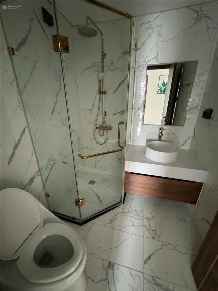 Chính chủ cho thuê căn 3pn view sông. diện tích 105m2. full đồ đẹp. giá 28 triệu