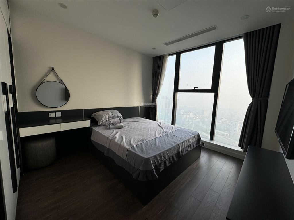 Chính chủ cho thuê căn 3pn view sông. diện tích 105m2. full đồ đẹp. giá 28 triệu