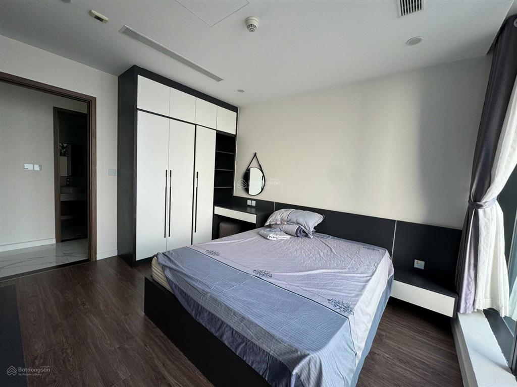 Chính chủ cho thuê căn 3pn view sông. diện tích 105m2. full đồ đẹp. giá 28 triệu