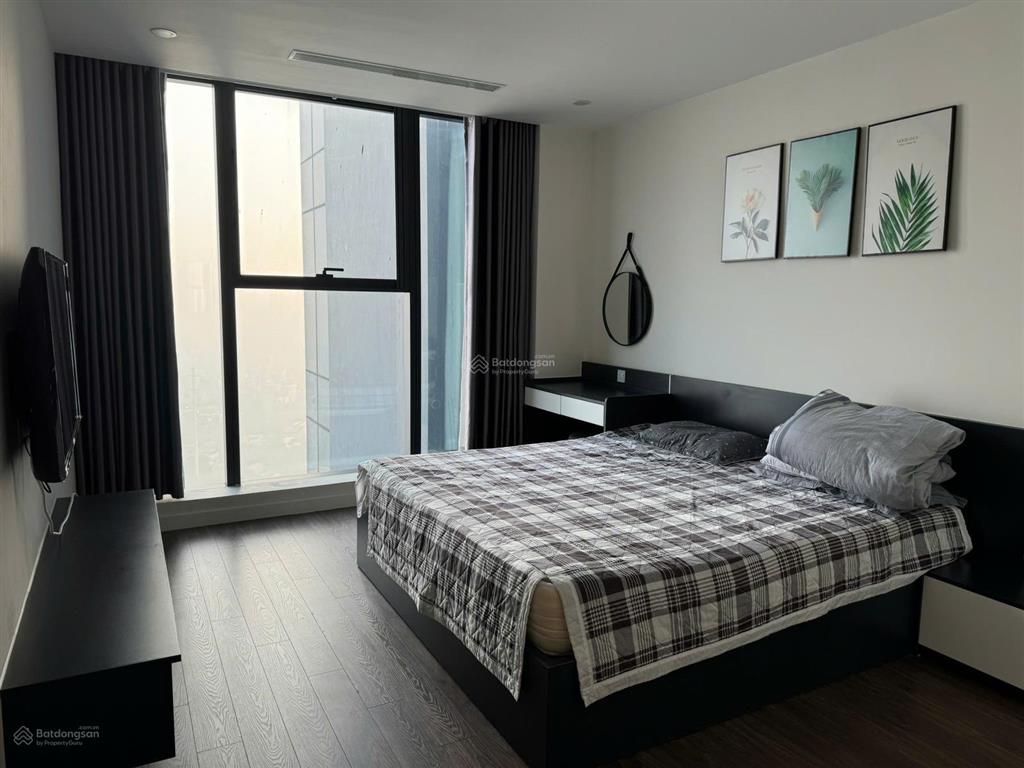 Chính chủ cho thuê căn 3pn view sông. diện tích 105m2. full đồ đẹp. giá 28 triệu
