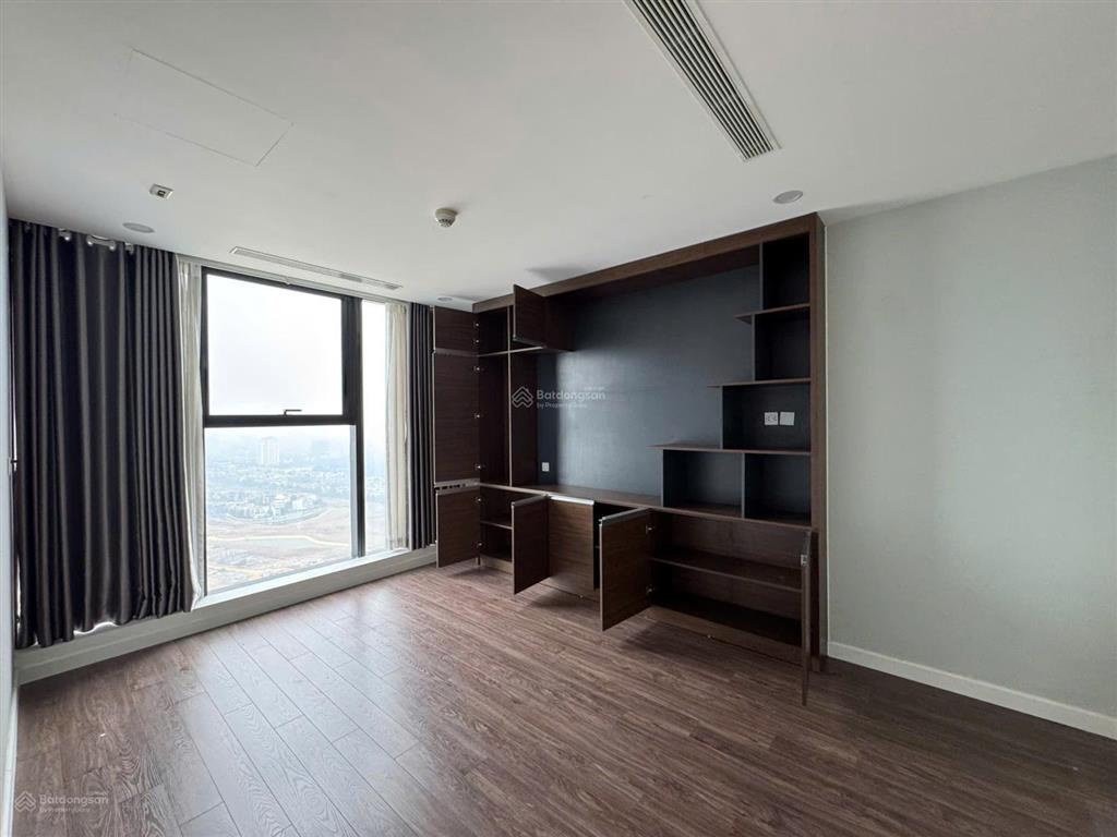 23,7 tỷ bao phí. bán căn duplex view công viên ciputra. diện tích 195m2