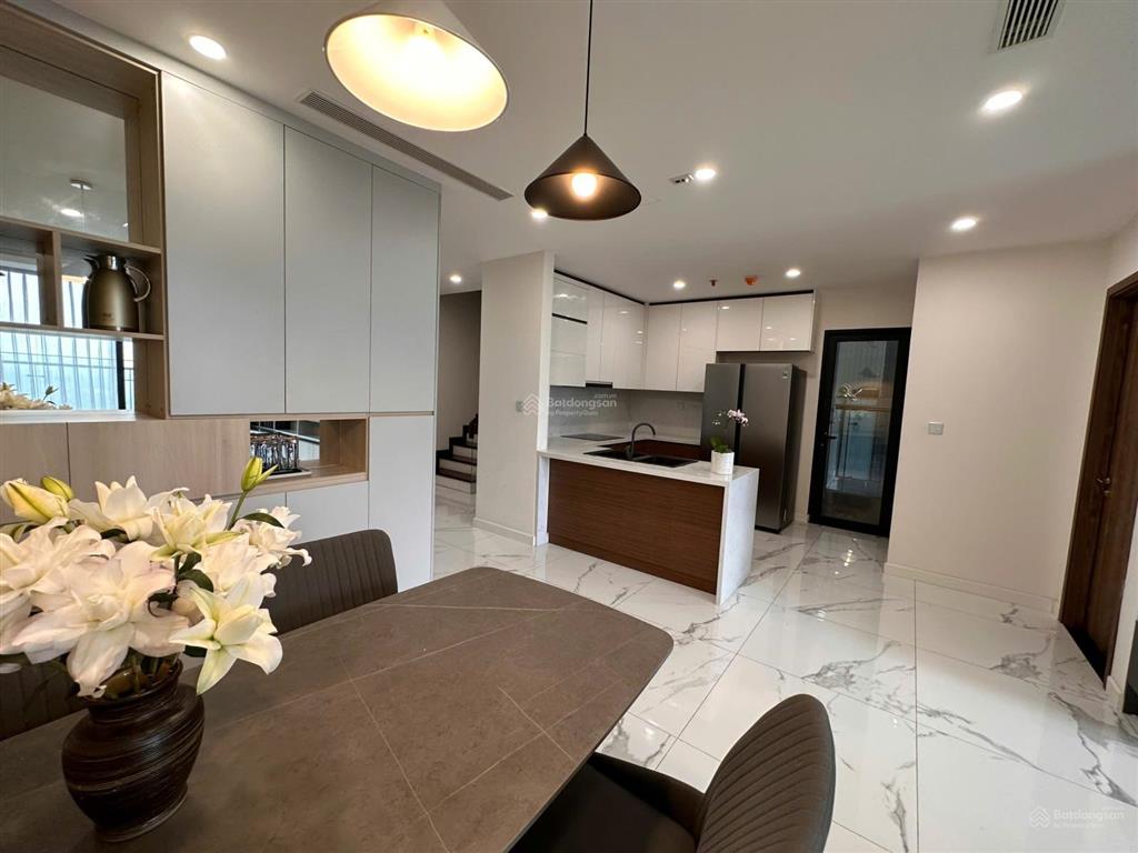 Cho thuê duplex sunshine city, view thành phố, full đồ, giá 42 triệu