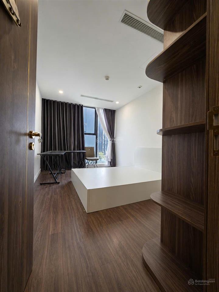 Cho thuê căn 3pn full đồ, 104m2, view công viên ciputra, giá 20tr