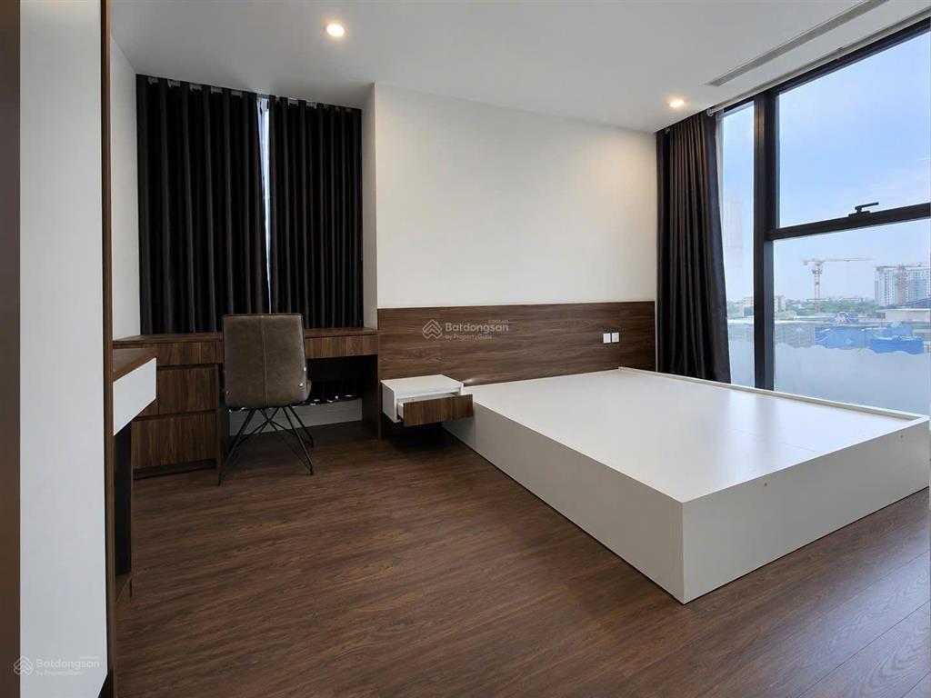 Cho thuê căn 3pn full đồ, 104m2, view công viên ciputra, giá 20tr