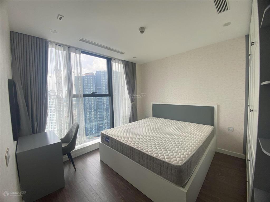 20 triệu full đồ sunshine city, vào ở ngay. căn hộ 3pn view đẹp