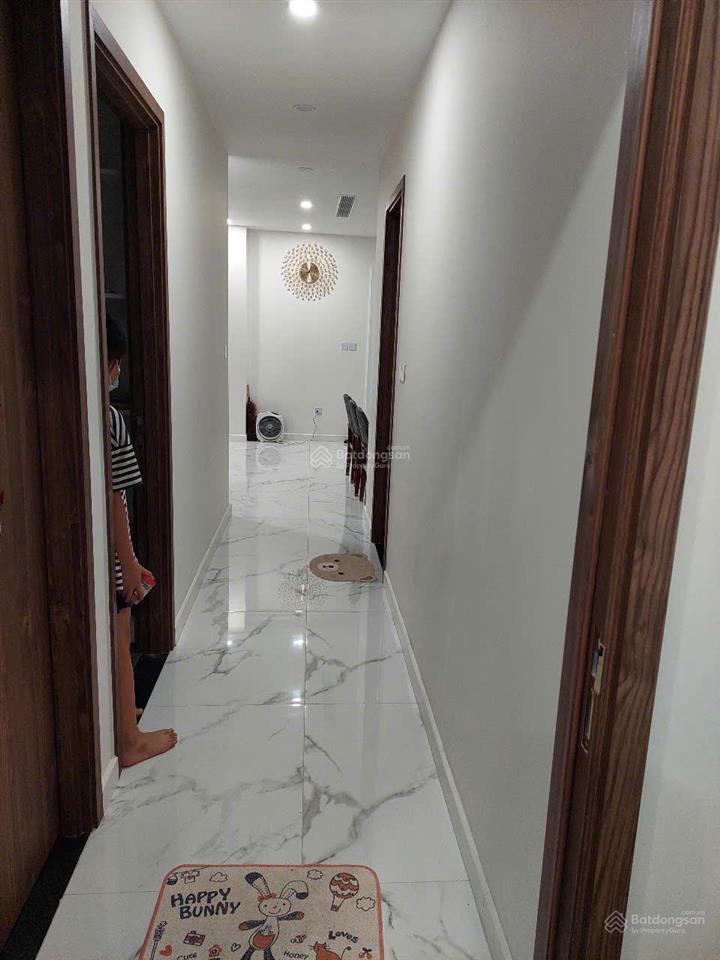 Bán căn 3pn 98m2 sunshine city. giá 9,4 tỷ full đồ