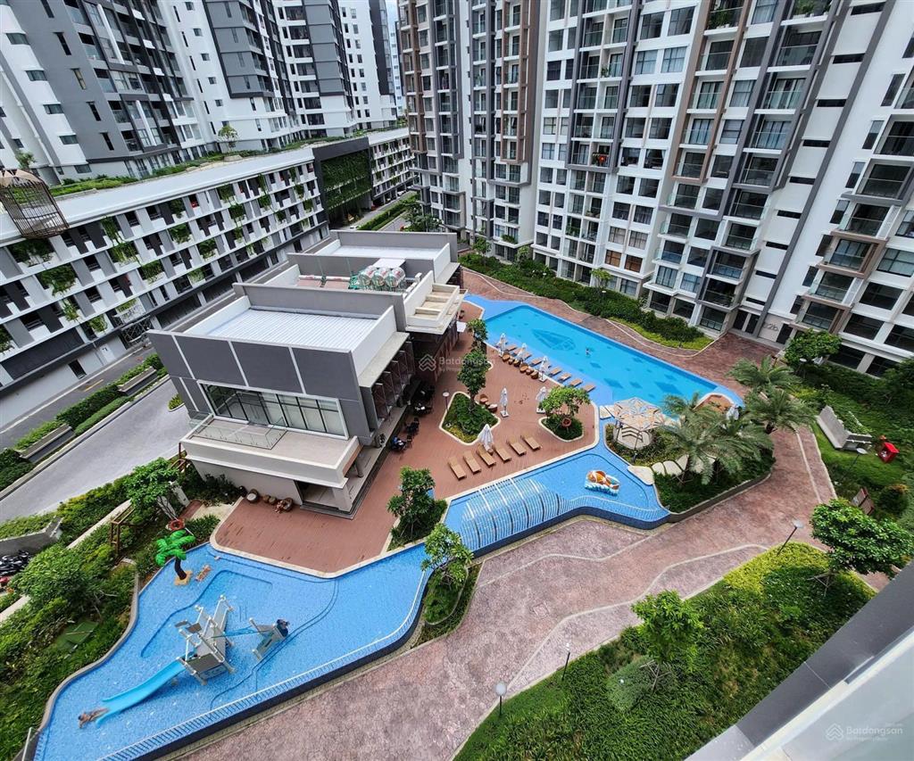 Chủ đang cần tiền bán gấp căn 96m2 diamond brilliant giá chỉ 7.6 tỷ bao thuế phí  view hồ bơi.