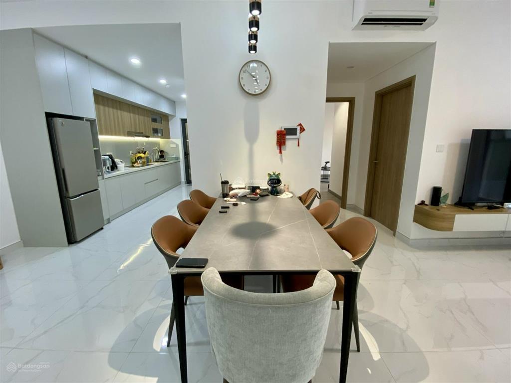 Em cần cho thuê diamond alnata 107m2 3pn nội thất cơ bản giá 20 tr giá tốt còn miễn phí quản lý