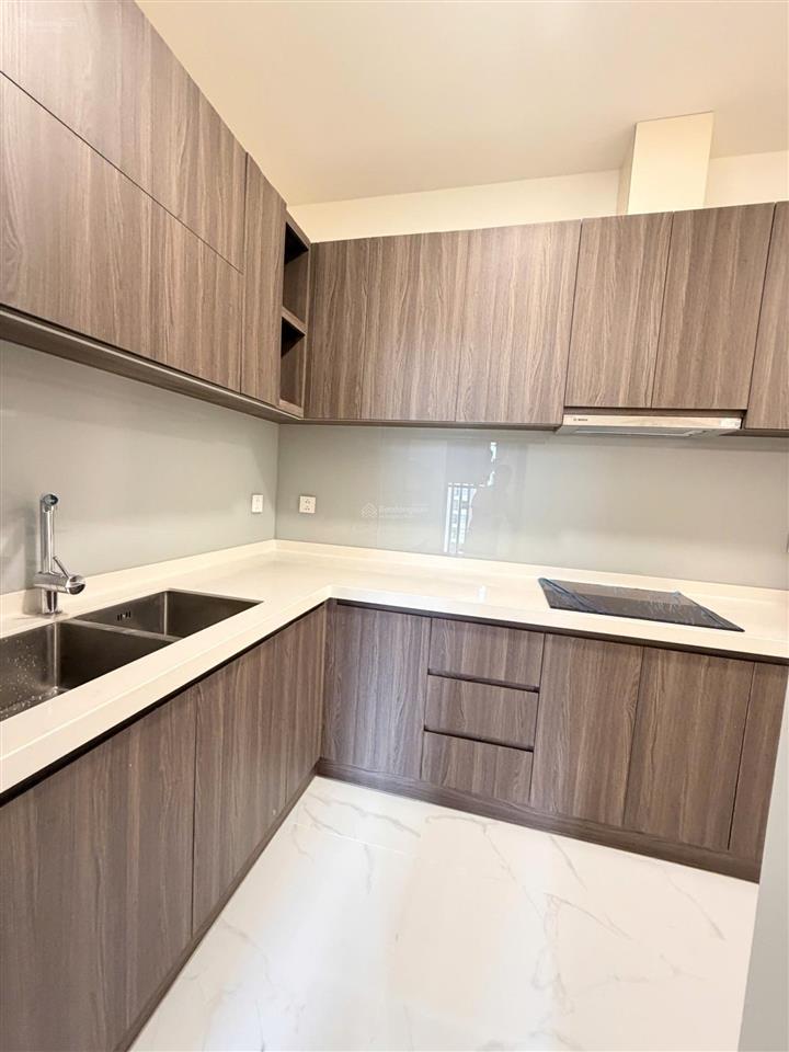 Bán diamond centery 96m2  tặng chỗ đậu xe  full nội thất  8 tỷ bao hết thuế phí có 102