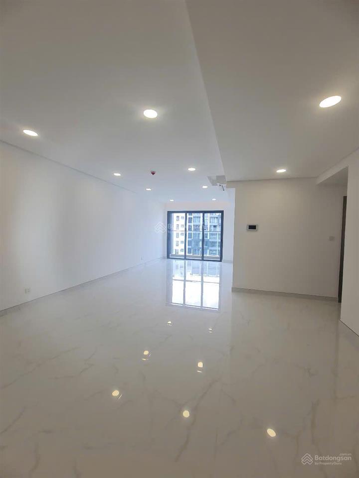 Cho thuê căn góc diamond brilliant 142m²  3pn+1 cao cấp  view công viên  giá chỉ 27tr full nt