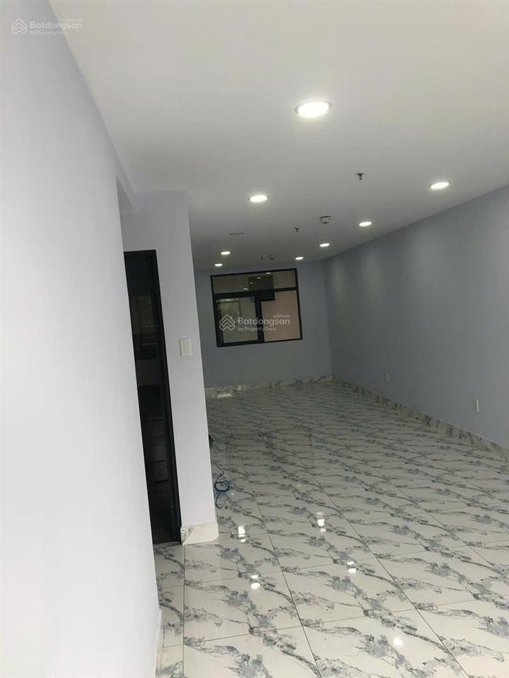 Cho thuê shophouse kinh doanh ngay mặt tiền đường kênh 19/5  hành lang rộng  giá thuê 22 tr/th