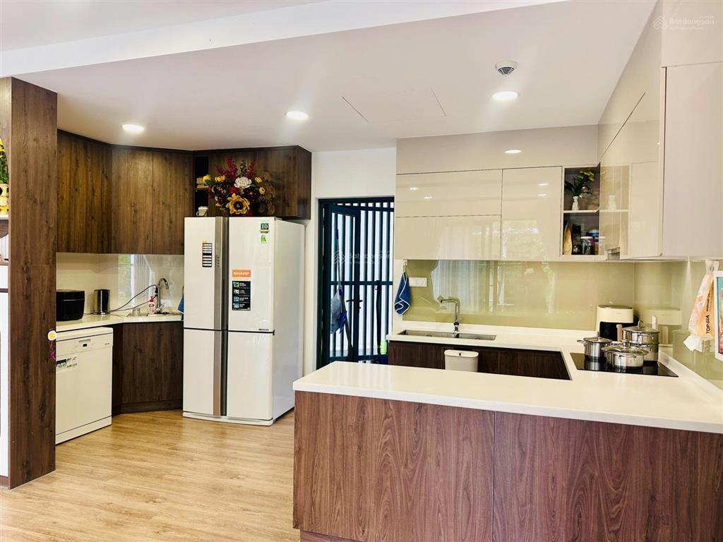 Hot hot căn 128m2 3 pn diamond brilliant mát mẻ lầu thấp  giá tốt 23 triệu/tháng  full nội thất