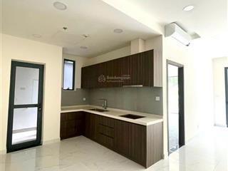 Cho thuê cc diamond centery, 20 triệu gồm chỗ đậu xe định danh, 120m², 3pn, 3wc, giá siêu hời!