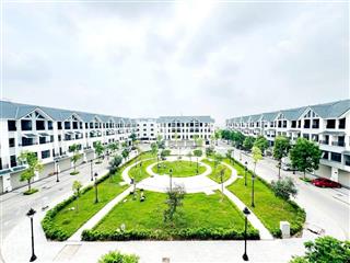 Bán nhanh liền kề xây 5 tầng, mặt tiền 5m, đường 33m giá 17 tỷ.