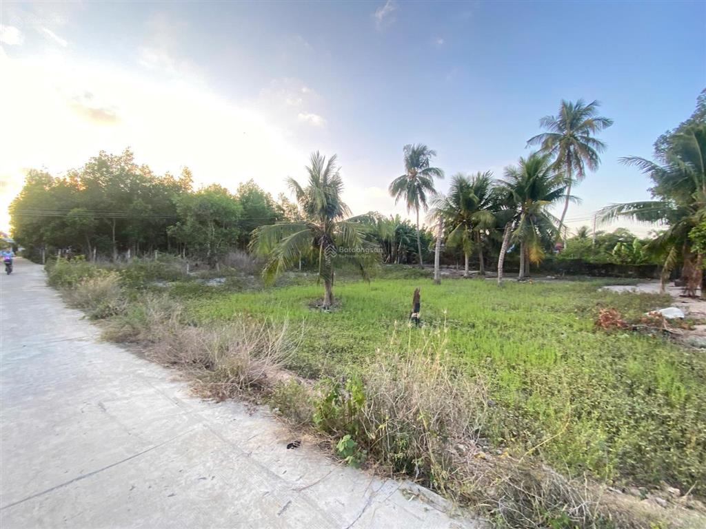 29x35m (1003m²) 60m² thổ, hẻm ngô tất tố  cam bình. gần biển sổ riêng, giá tham khảo tốt