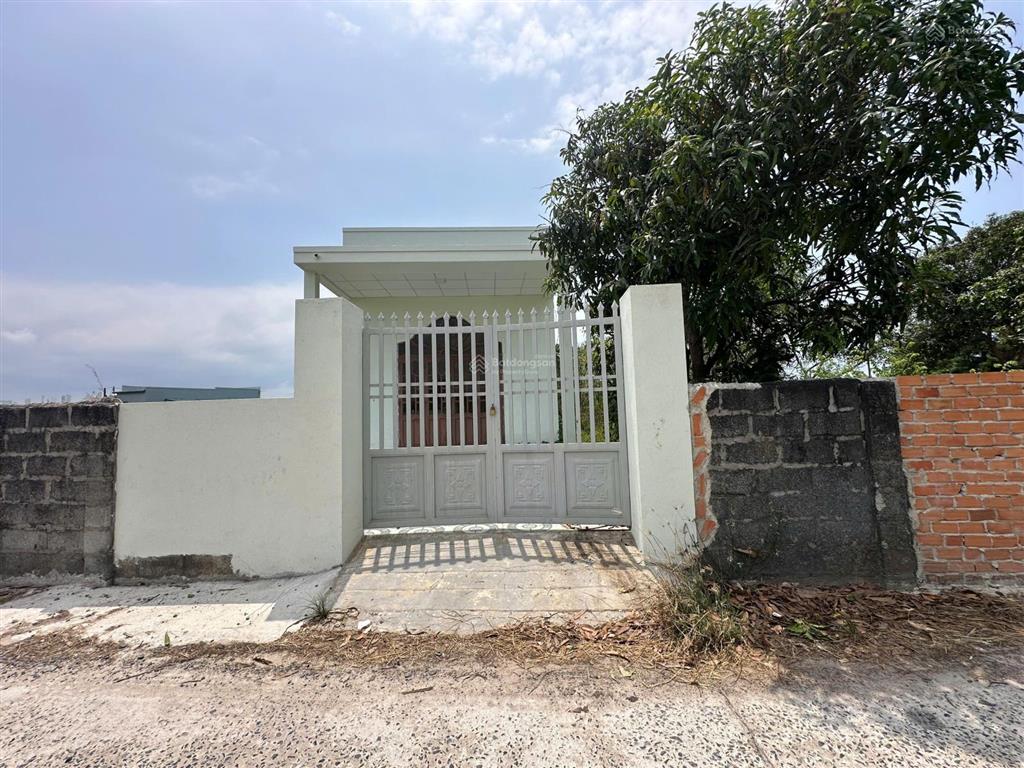 Căn nhà hẻm lý thái tổ gần biển 11x40m (519,2m²) giá ngộp đường 5m