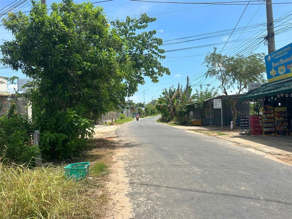 Bán 10x45m(442m²) 100m² thổ đinh công tráng, tân tiến, gần biển, 1,8 tỷ