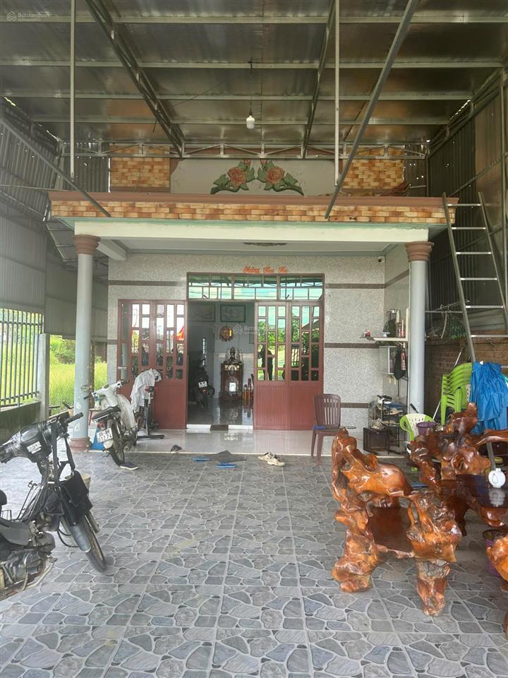 Nhà ngộp 6x66 (396m2) ql1a hàm tân giá siêu rẻ chỉ 1,3 tỷ