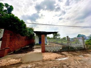 Ngộp bán gấp lô đất sát biển 10x38 có 100m2 thổ giá chỉ 2,1 tỷ giá tốt