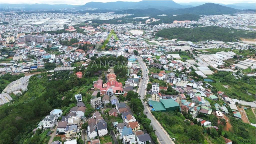 Bán đất mặt tiền đường hùng vương, đà lạt, 86 tỷ, 1357 m2, sổ hồng  mt 20m