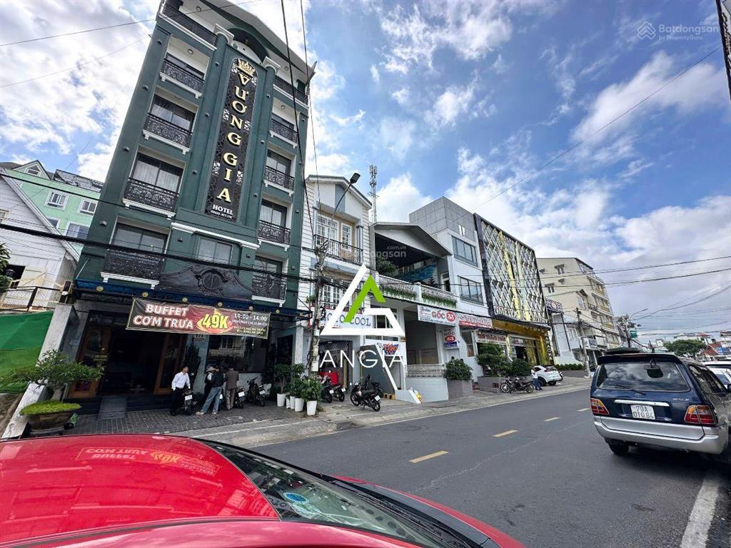 Nhà mặt tiền đường hai bà trưng  182m2  5 tầng  sổ hồng  mt 8m  45 tỷ tlcc