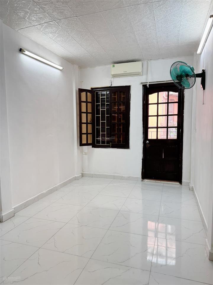 Cho thuê nhà riêng 3pn, 2wc, 12 triệu vnd, 45 m2 tại ngõ 58/12, đào tấn, ba đình, hn  hot