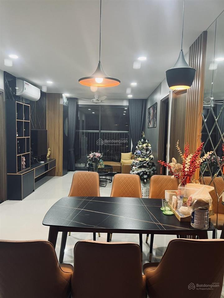 Chính chủ bán căn hộ 93m2 tại rose town 79 ngọc hồi, 7.3 tỷ vnd, đẹp, nhiều tiện ích