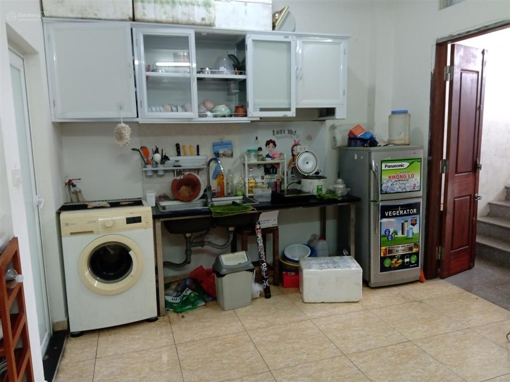 Chính chủ cho thuê căn hộ dịch vụ dt 65m², 2n1k, tầng 5 ngõ 141 phố trích sài, quận tây hồ, hà nội