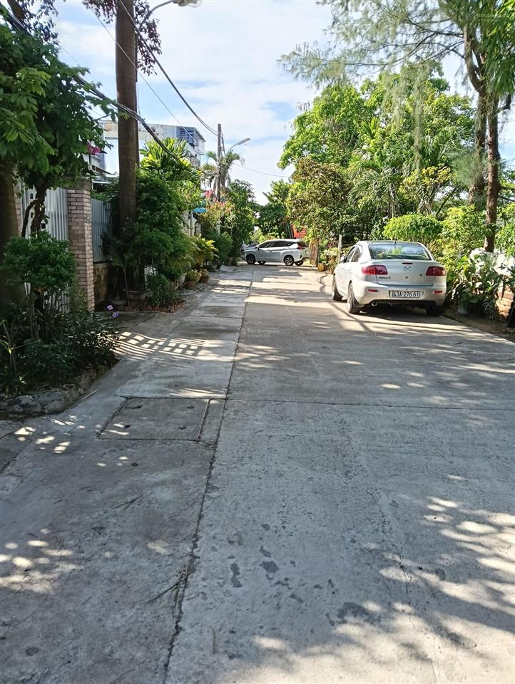 Đất diện tích lớn 133m kiệt 8m phan văn định cách biển chỉ 300m giá 5,5 đồng