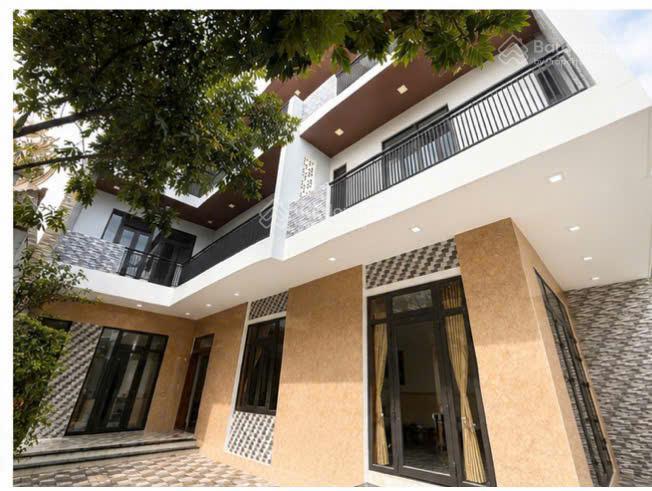 Bán biệt thự đường lê thương, liên chiểu  3 tầng  dt 362,4m²  giá 16 tỷ (có thương lượng)